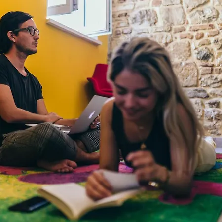Fiesta Siesta Social Hostel Σπλιτ