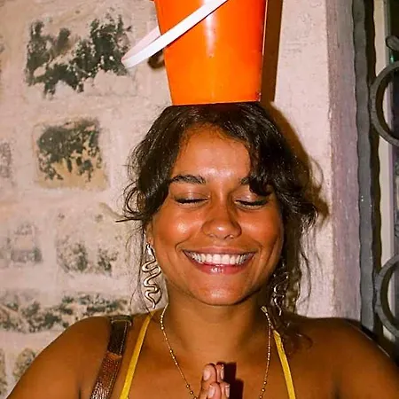 Fiesta Siesta Social Σπλιτ