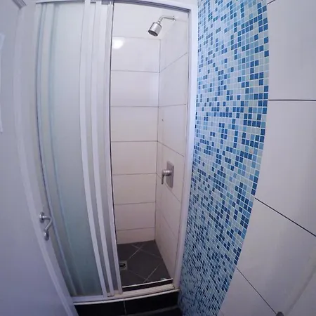 Hostel Fiesta Siesta Social Split