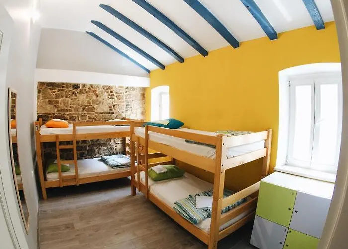 Ostello Fiesta Siesta Social *