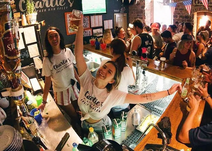 Ostello Fiesta Siesta Social